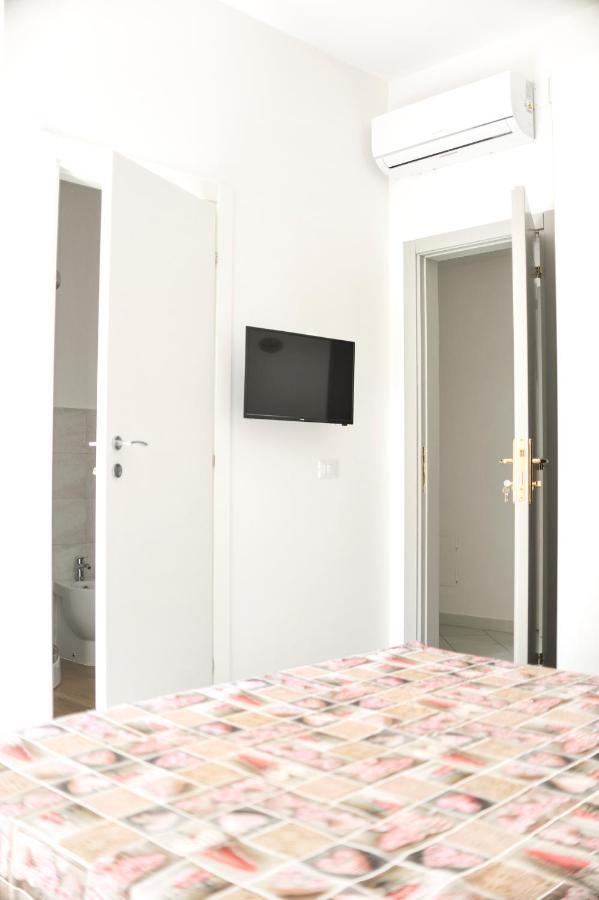 Butterfly B&B Ливорно Экстерьер фото
